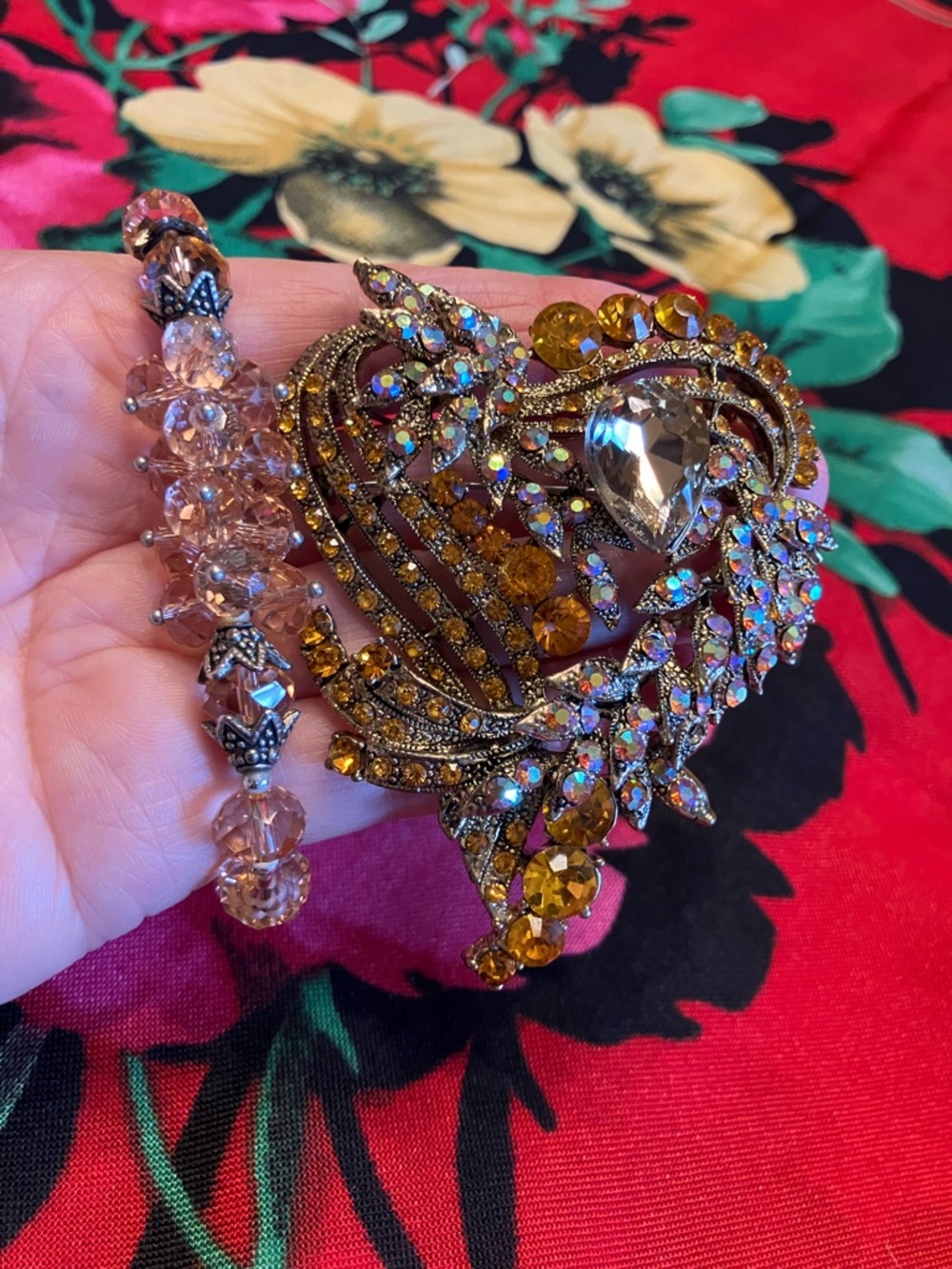 VINTAGE RHINESTONE BROOCH AND CRYSTAL BRACELET 3 1/4” - Picture 6 of 16